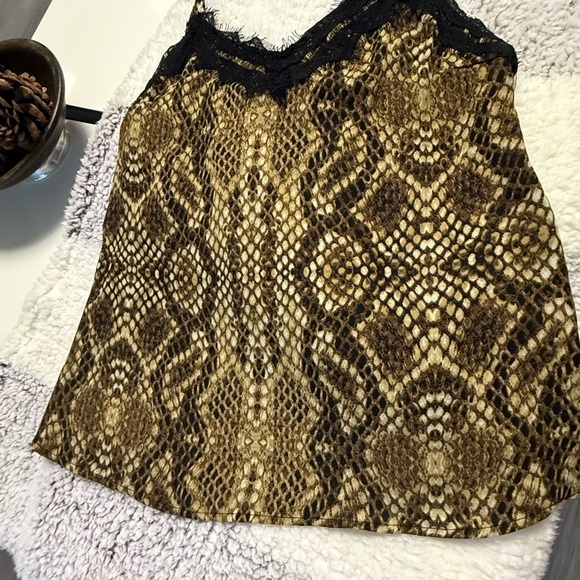 Zebra Print Lace Trim Cami - Picture 4 of 8